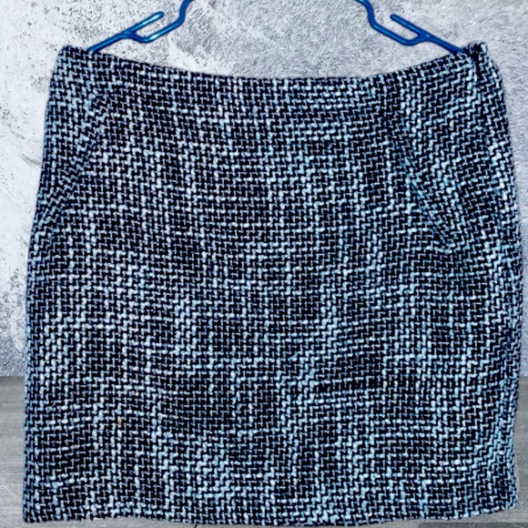 Women’s Plaid Print B&W Tweed Mini Skirt - Picture 1 of 2
